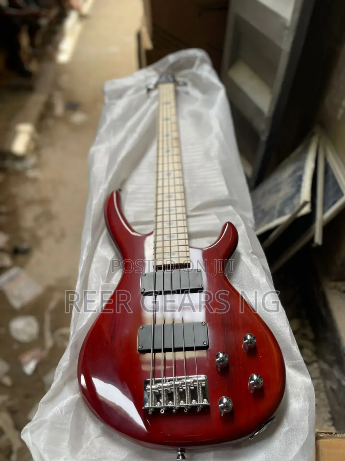 Professional Matins Bass Guitar 5 Strings Passive