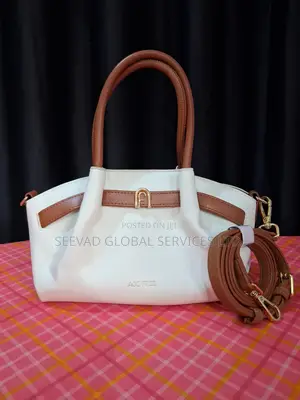 Portable Hand Bag