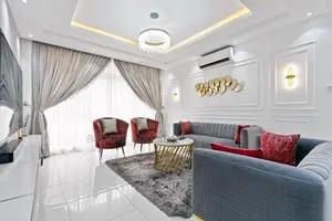 Furnished 3bdrm Apartment in Osapa london for rent