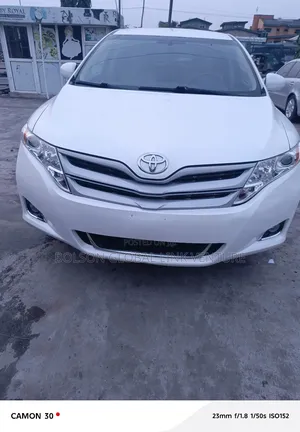 Toyota Venza V6 AWD 2010 White