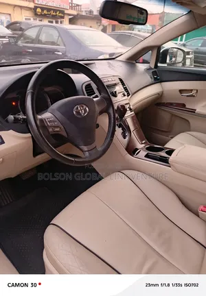 Toyota Venza V6 AWD 2010 White