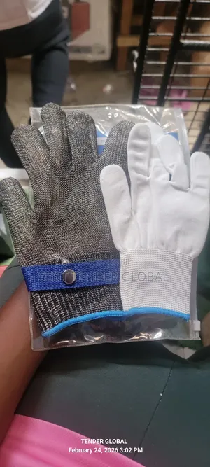 Chain Glove