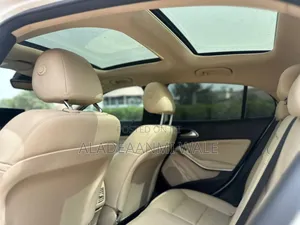 Mercedes-Benz GLA 250 2019 White