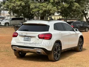 Mercedes-Benz GLA 250 2019 White