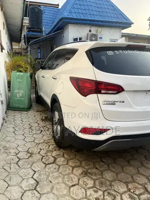 Hyundai Sonata Sport Sedan FWD (2.4L 4cyl 6A) 2017 White