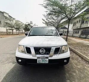 Nissan Frontier Desert Runner 4dr King Cab 6.1 ft. SB (4.0L 6cyl 5A)