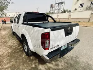 Nissan Frontier Desert Runner 4dr King Cab 6.1 ft. SB (4.0L 6cyl 5A)