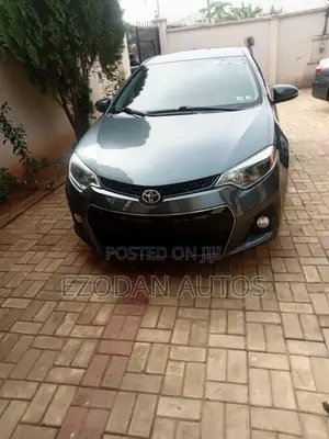 Toyota Corolla 2014 Green
