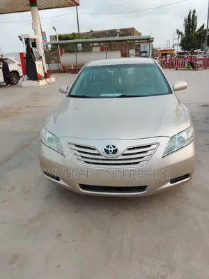 Toyota Camry LE 4dr Sedan (2.4L 4cyl 5A) 2008 Gold