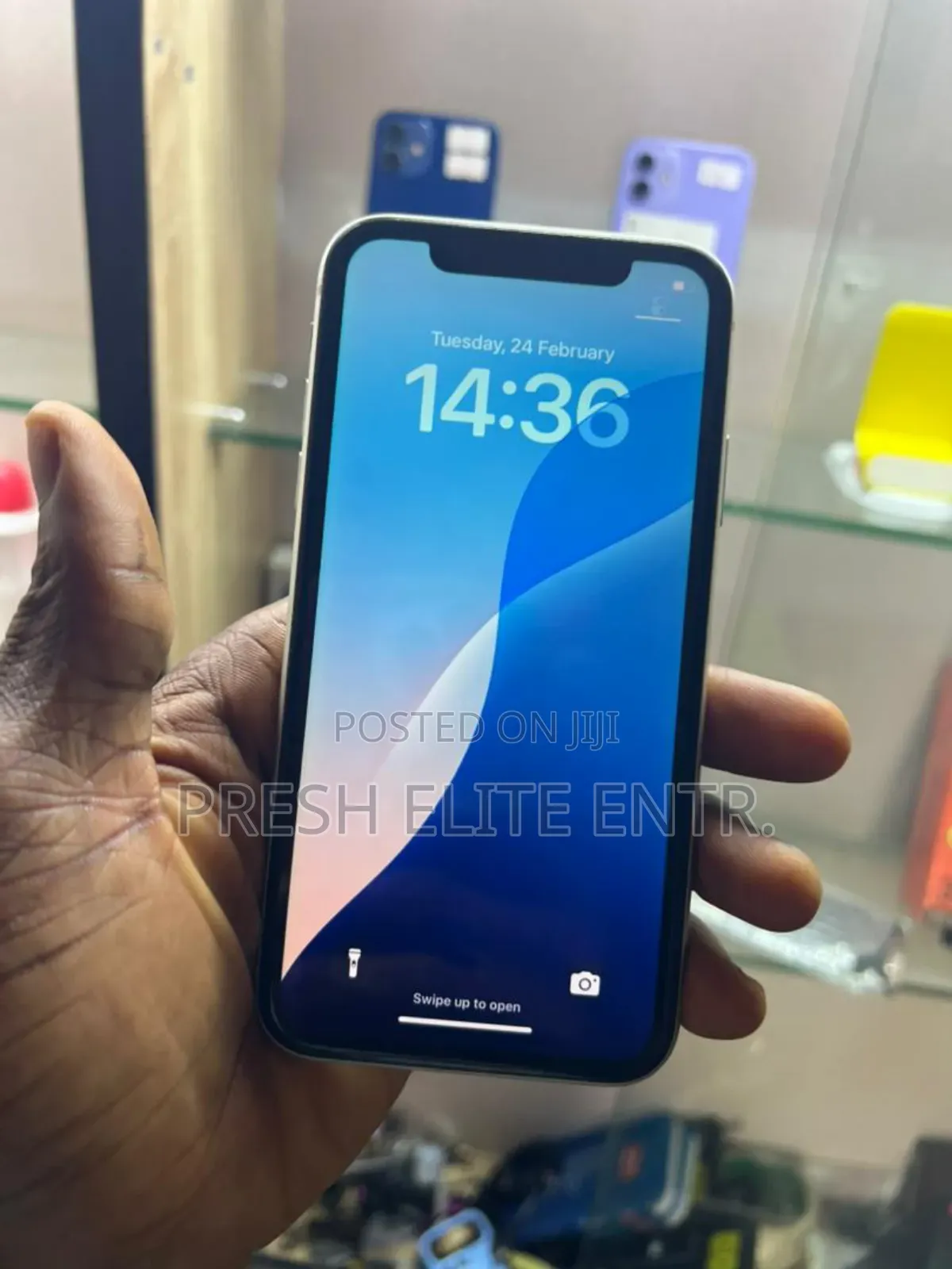Apple iPhone 11 64 GB White