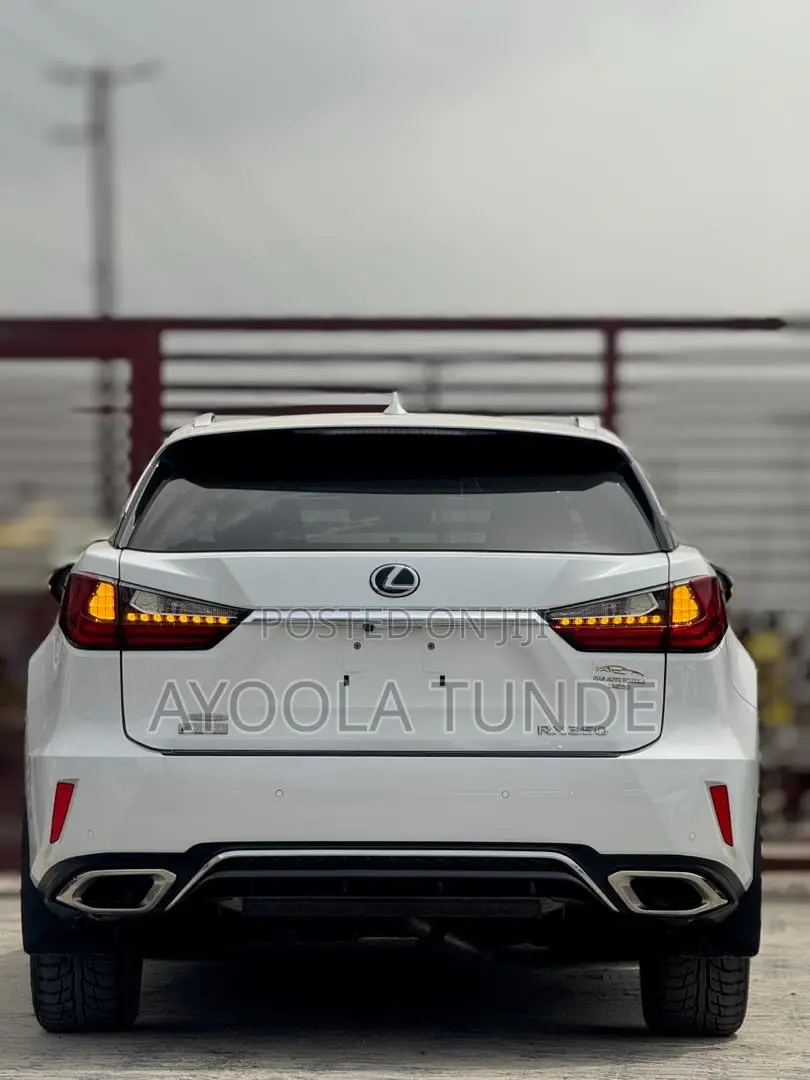 Lexus RX 350 2021 White