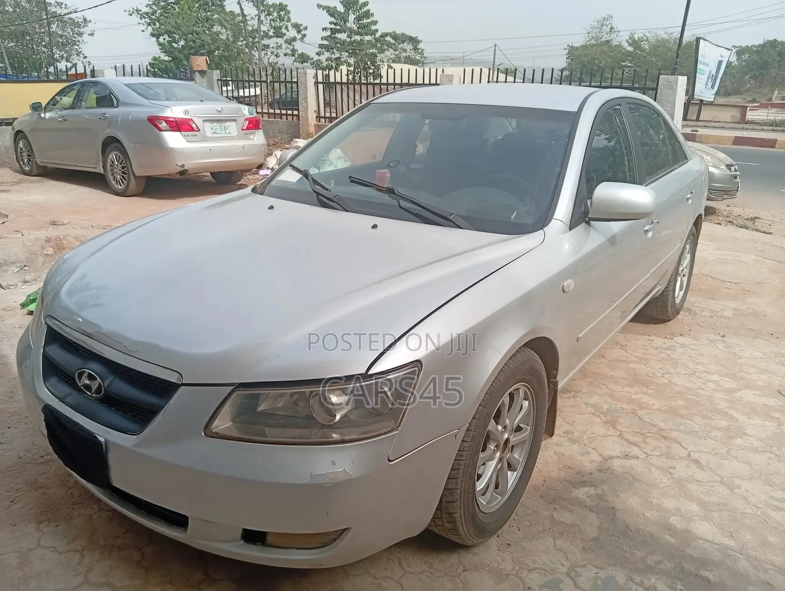 2005 Hyundai Sonata - Image 1