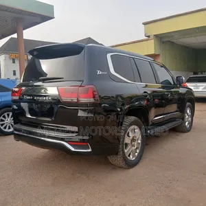 Toyota Land Cruiser 2012 Black