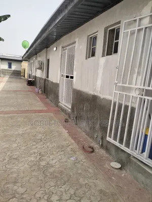 2bdrm Bungalow in Governor Road Ikotun for sale