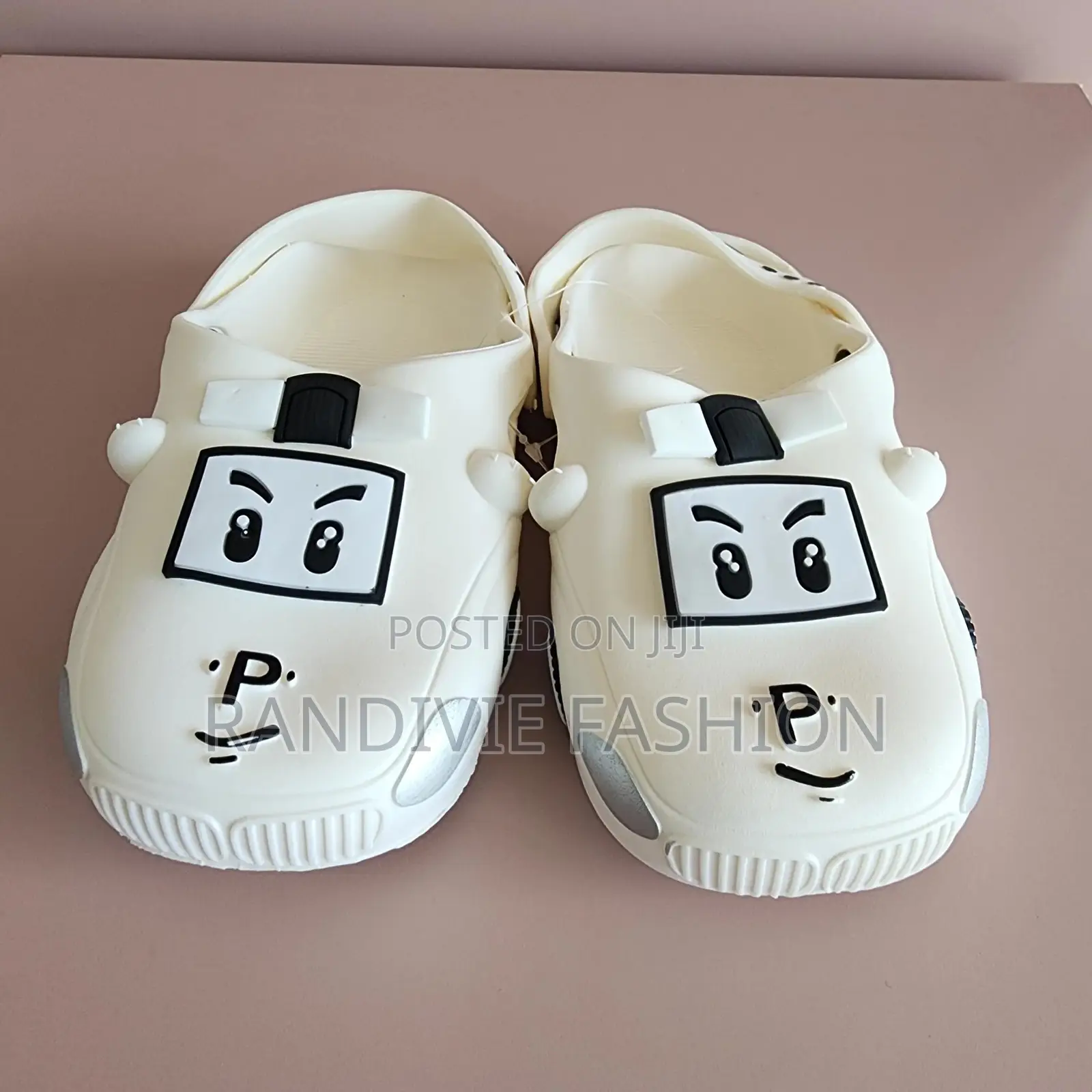 Car PVC Slippers [White]