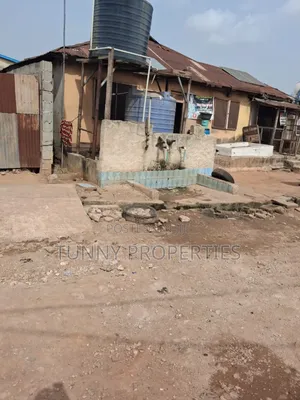 10bdrm Bungalow in Mangoro for sale
