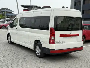 Toyota HiAce 2021 White