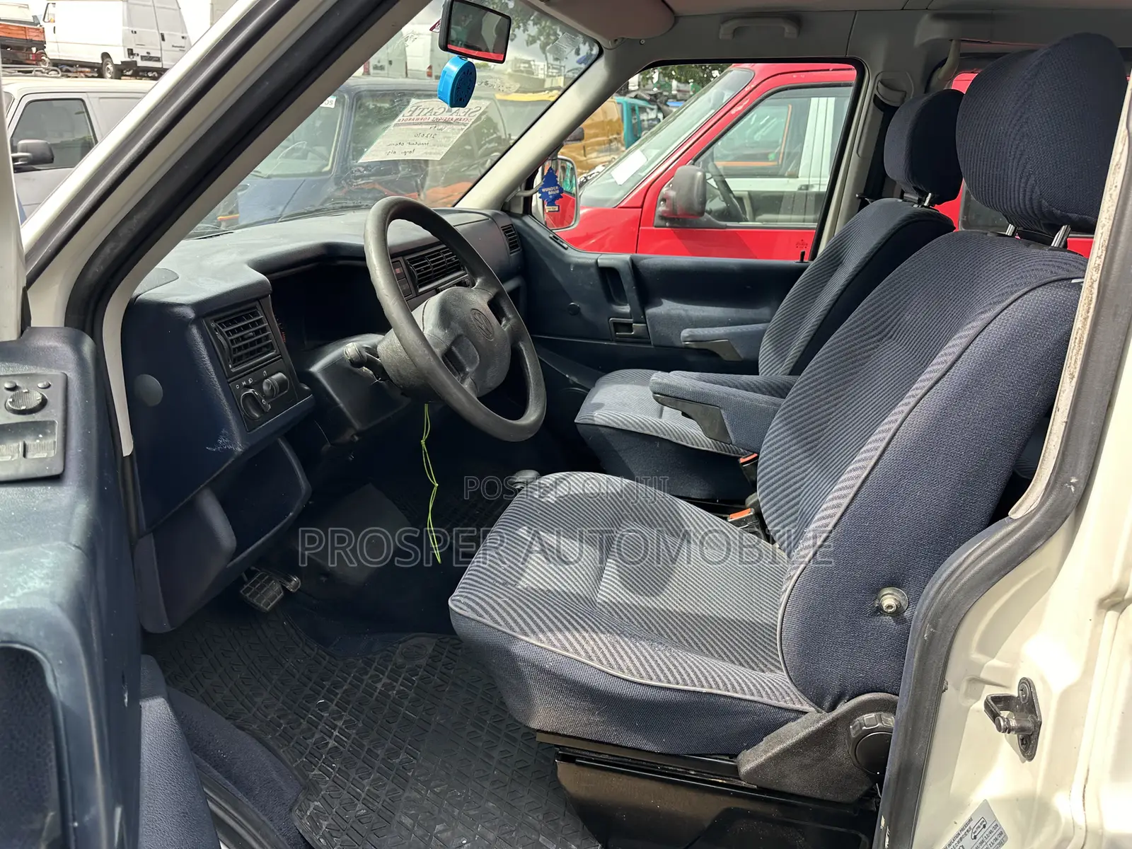 Volkswagen Transporter 2005 White