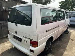Volkswagen Transporter 2005 White
