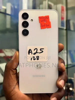 Samsung Galaxy A25 128 GB White