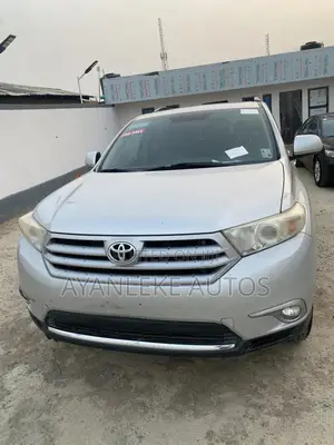 Toyota Highlander 2012 Silver