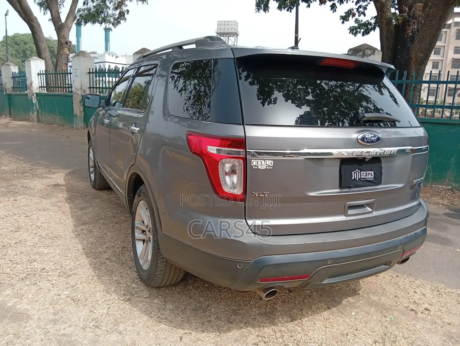Ford Explorer 2014 Gray