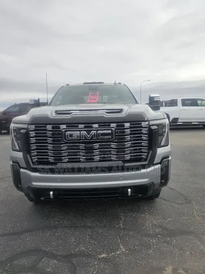 GMC Sierra 2025 Silver
