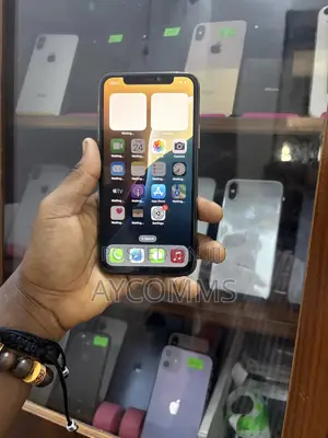 Apple iPhone 11 Pro Max 64 GB Gold