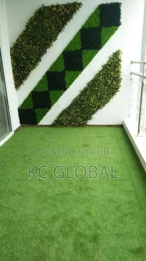 Artificial Grass Available for Outdoor Service