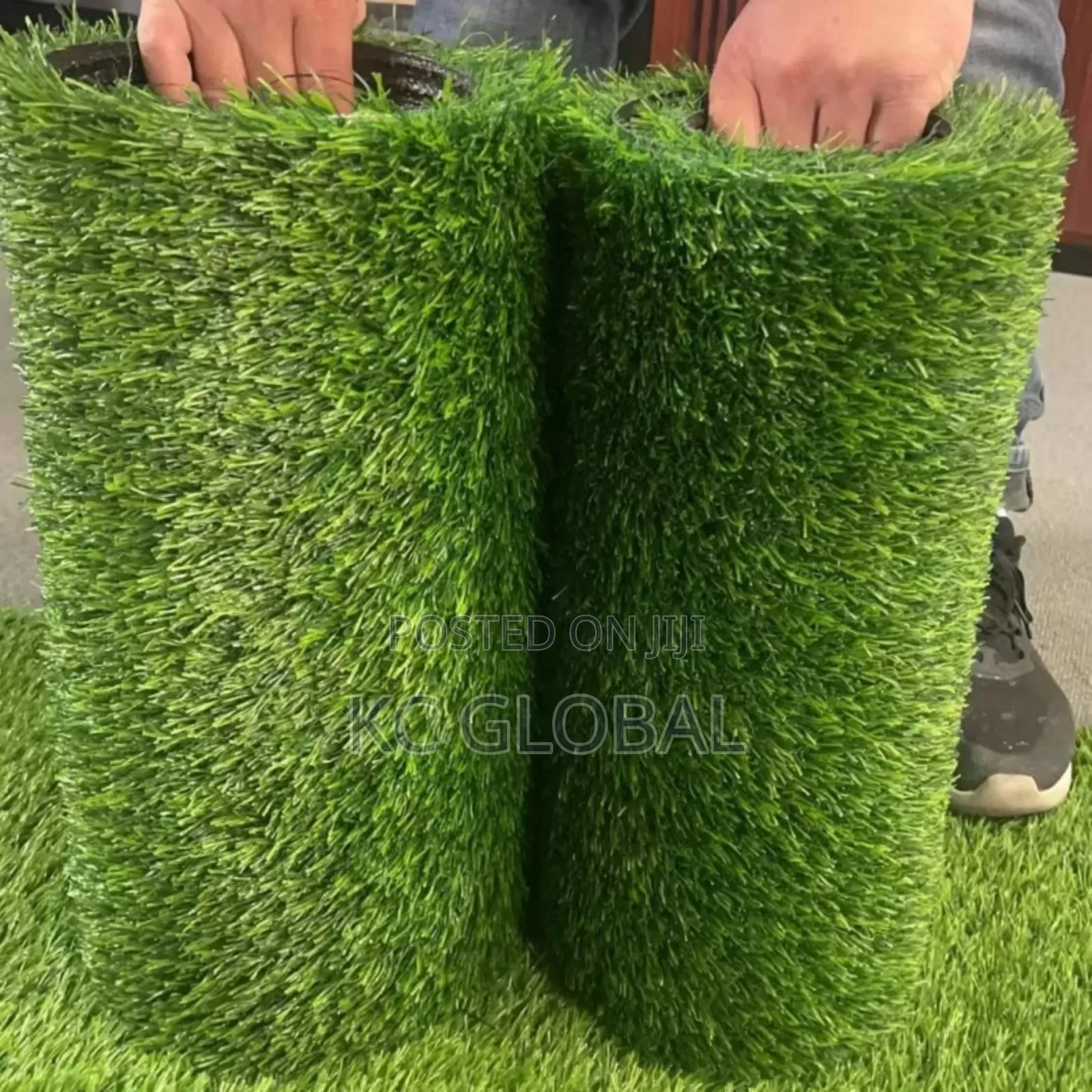 Artificial Grass Available for Outdoor Service