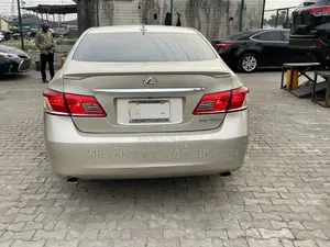 Lexus ES 2012 Gold