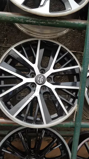 Is for 2010 and 2022 Toyota Highlander Rim Size 19