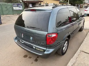 Dodge Caravan SXT 2006 Gray