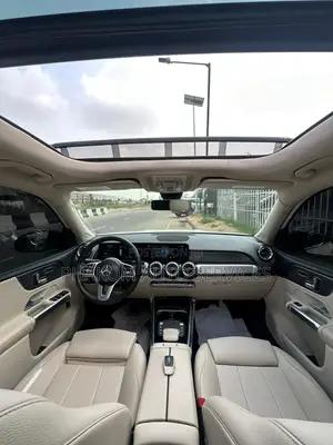 Mercedes-Benz GLB-Class GLB 250 4MATIC 2022 White