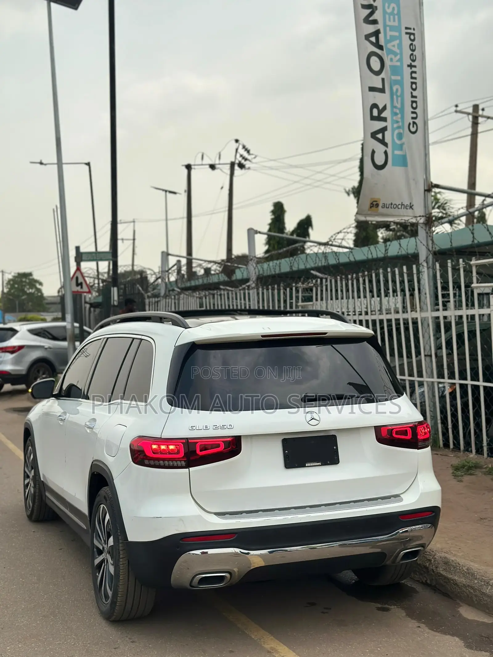 Mercedes-Benz GLB-Class GLB 250 4MATIC 2022 White