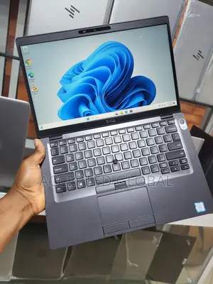Laptop Dell Latitude 5400 8GB Intel Core i7 SSD 256GB