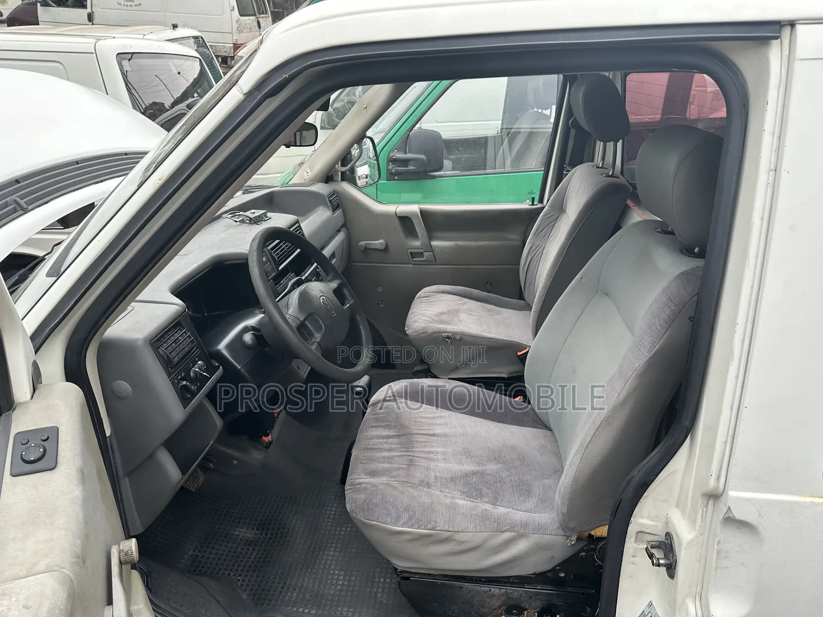 Volkswagen Transporter 2005 White