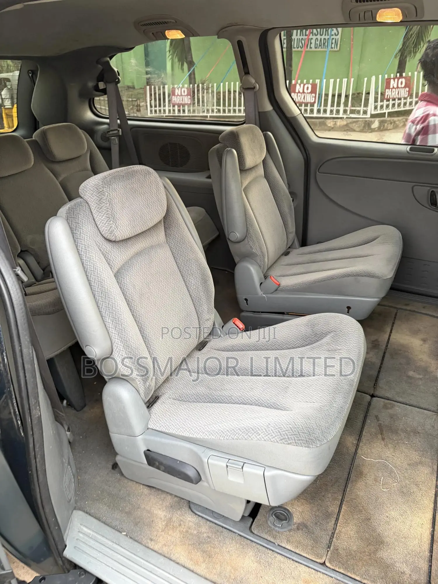 Dodge Caravan SXT 2006 Gray