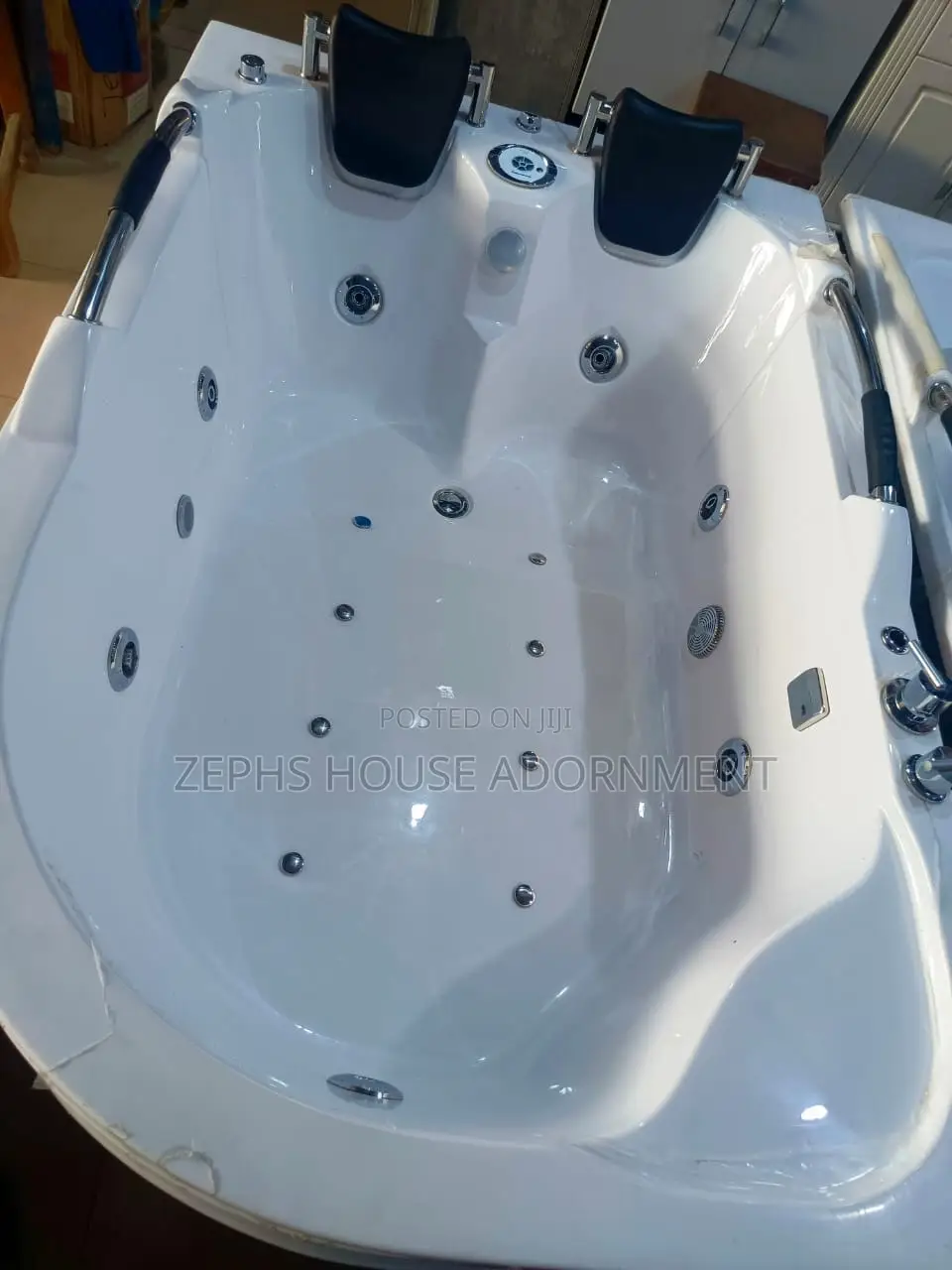 Jacuzzi Bathtub