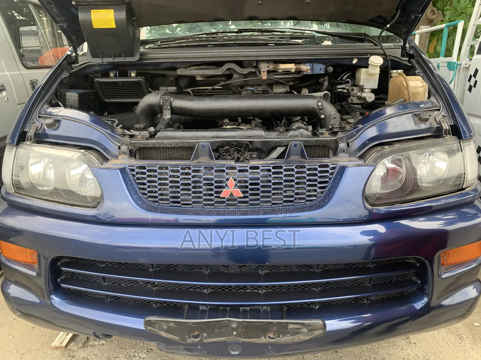 Mitsubishi Spacestar 2000 Blue