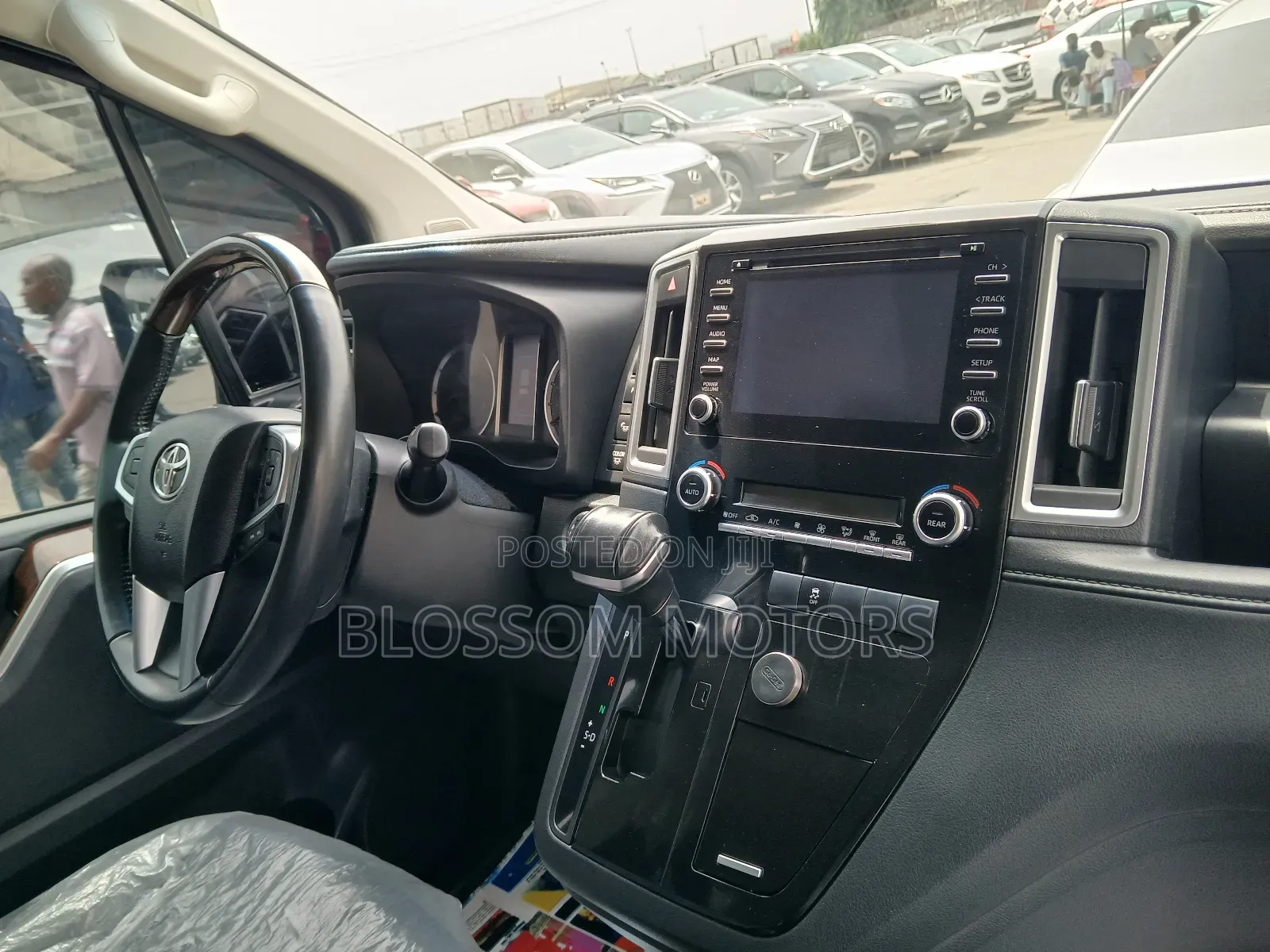 Toyota Granvia 2023 Black