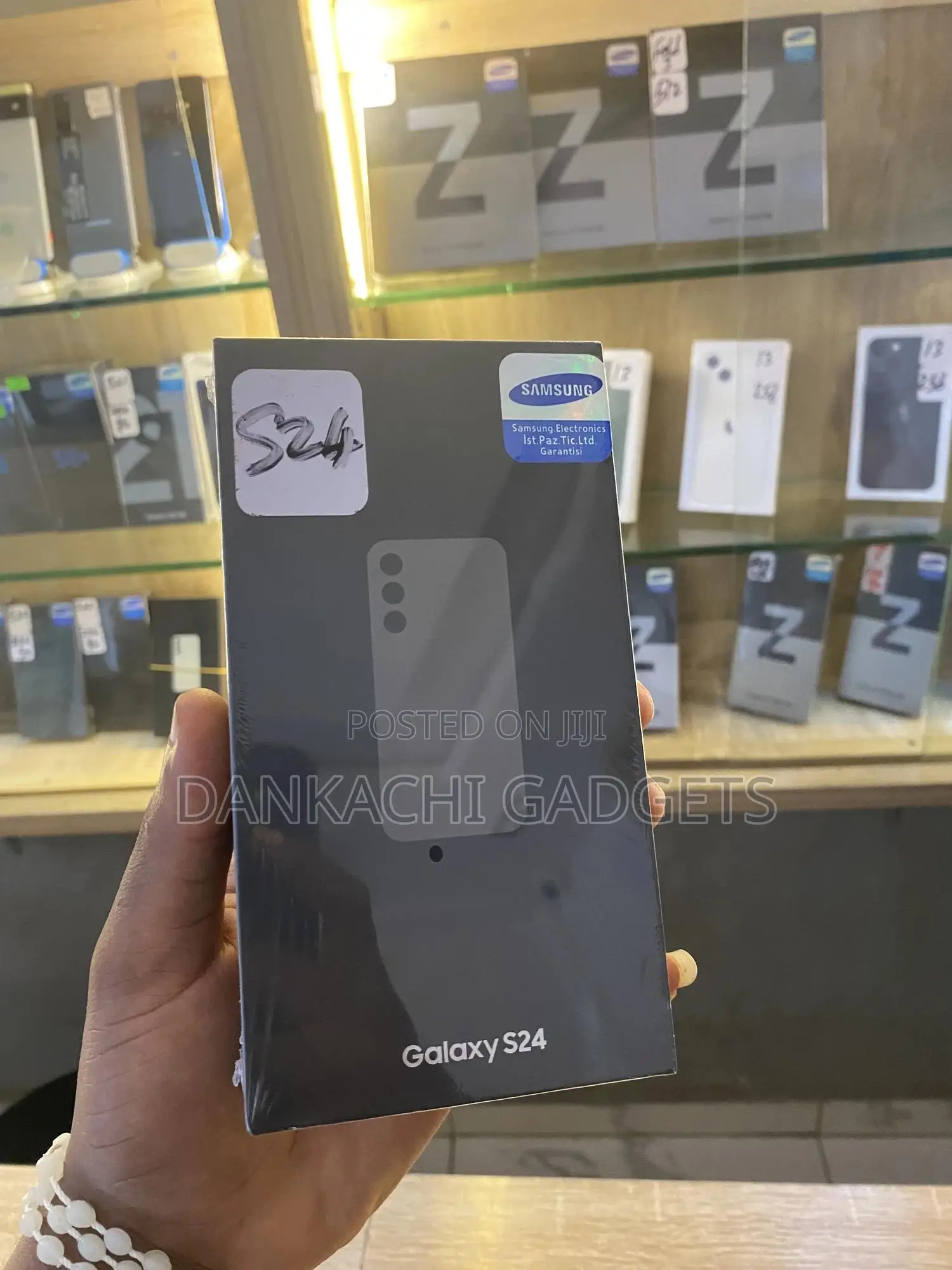 New Samsung Galaxy S24 256 GB Black