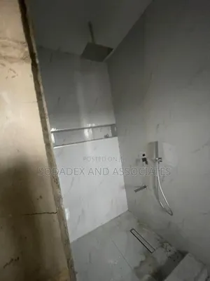 3bdrm Block of Flats in Gra for rent