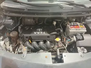 Toyota Yaris 1.5 Automatic 2009 Gray