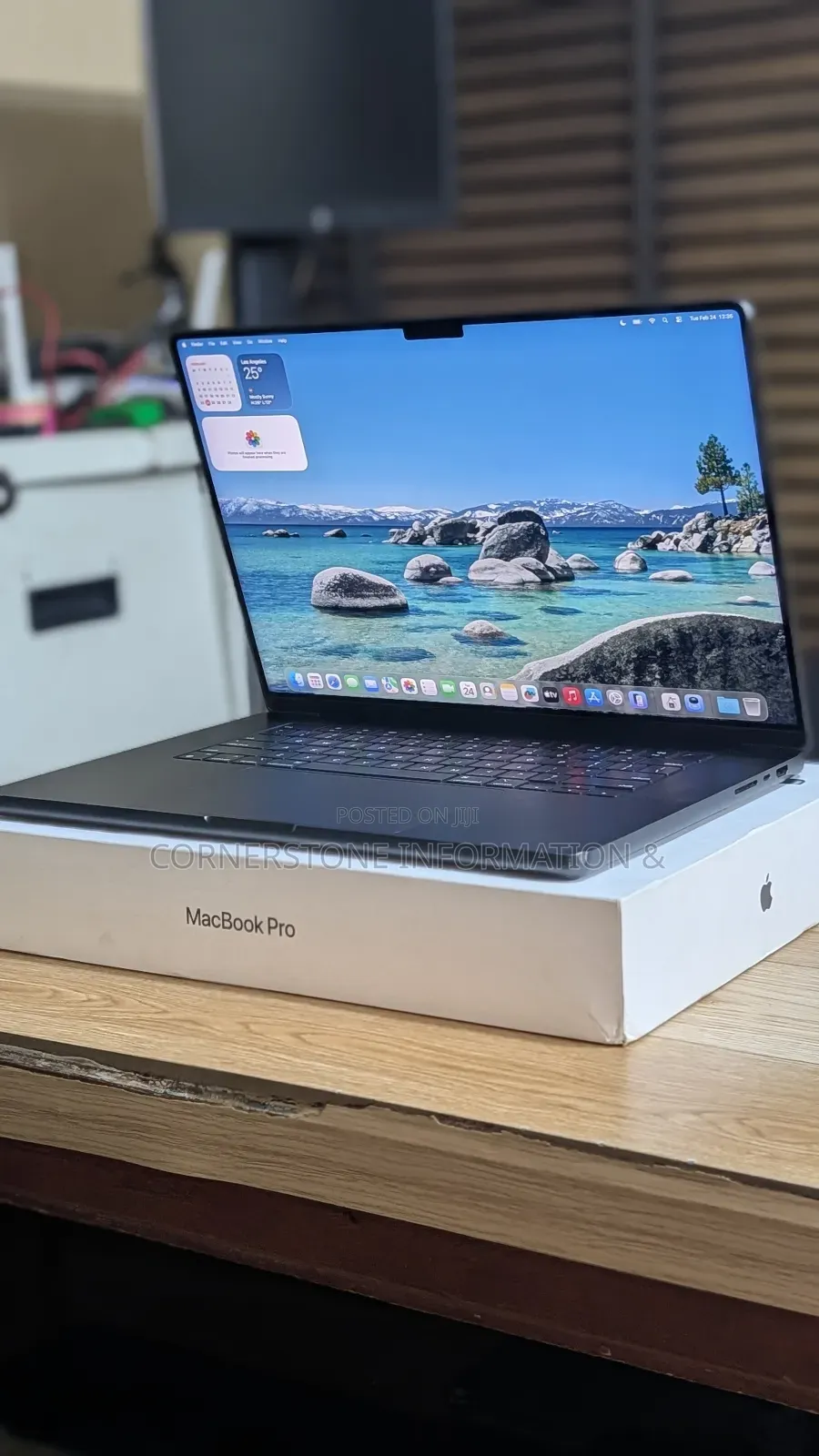 Laptop Apple MacBook Pro 2023 M3 Pro 18GB Apple M3 Pro SSD 512GB