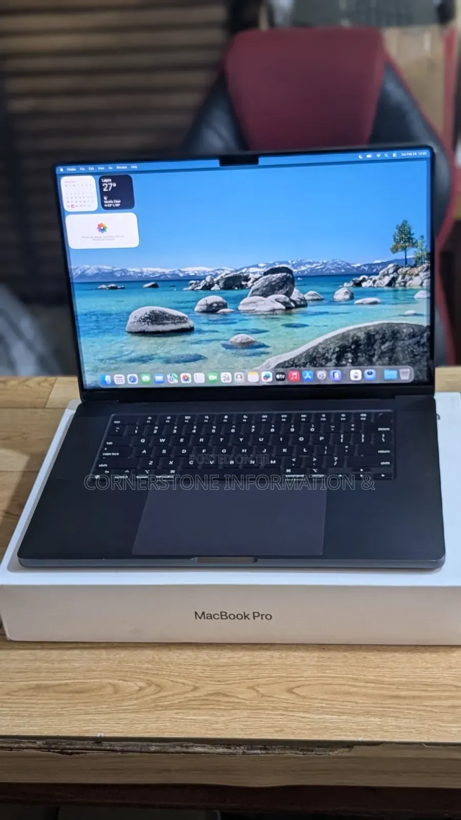 Laptop Apple MacBook Pro 2023 M3 Pro 18GB Apple M3 Pro SSD 512GB