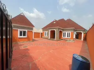 4bdrm Bungalow in Elebu Estate, Akala Express for sale
