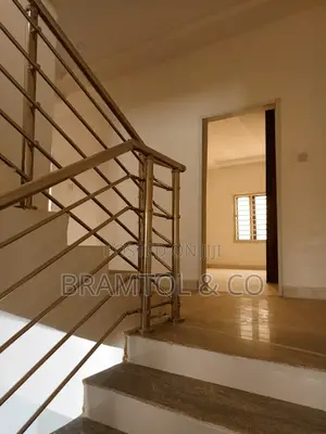 3bdrm Townhouse / Terrace in Apo District for rent