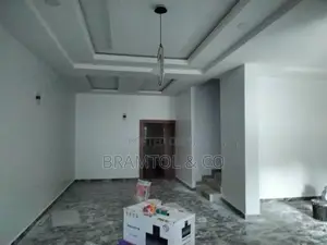 4bdrm Townhouse / Terrace in Guzape District for rent