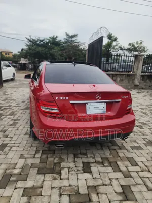 Mercedes-Benz C300 Luxury 4Matic Sedan AWD (3.5L 6cyl 7A) 2013 Red
